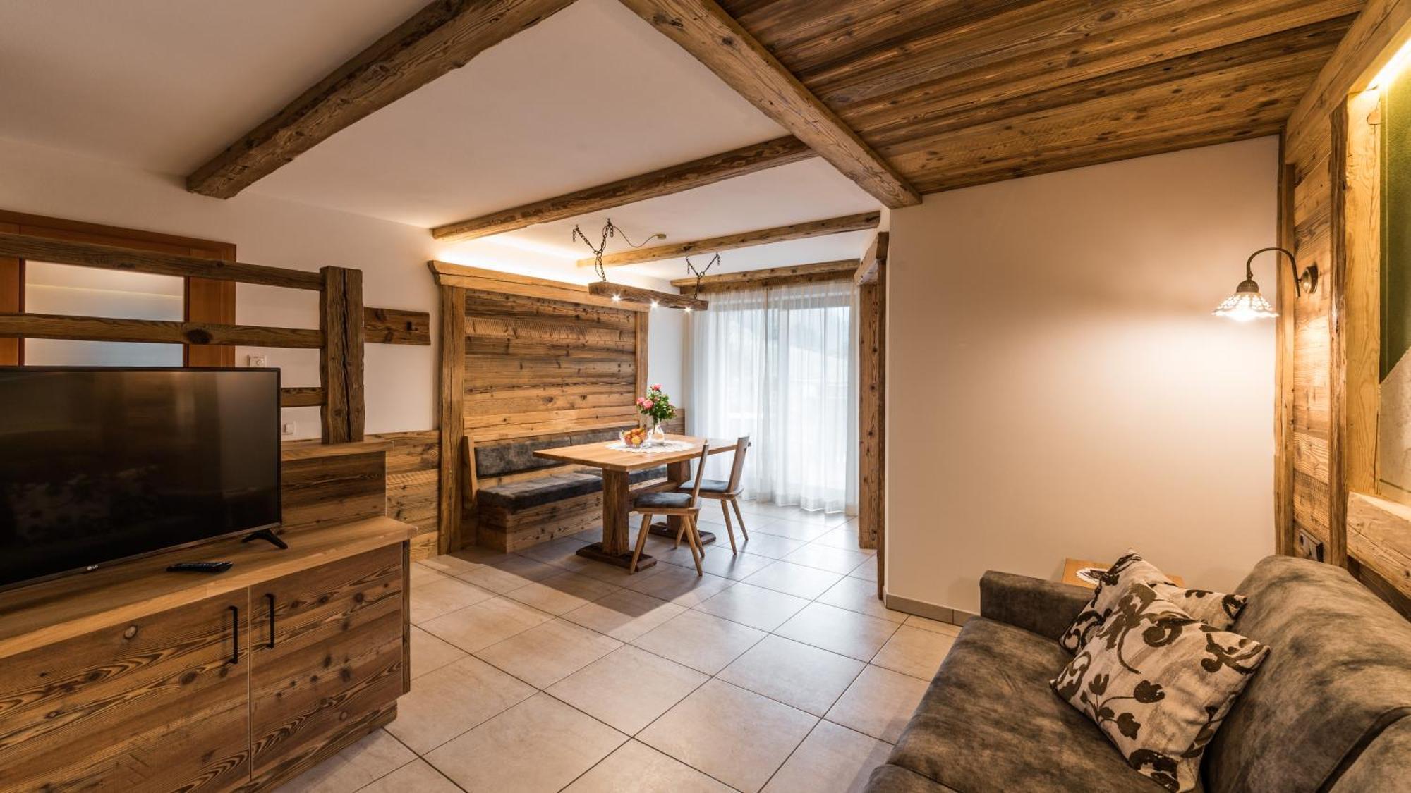 Haus Alpenjuval Apartamento Fundres Exterior foto